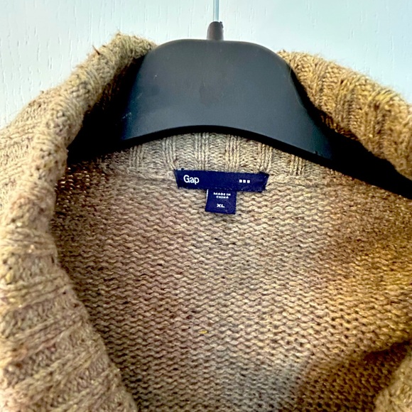 Men’s Gap full zip cardigan with elbow patches, size XL. Cotton blend. - Picture 4 of 5